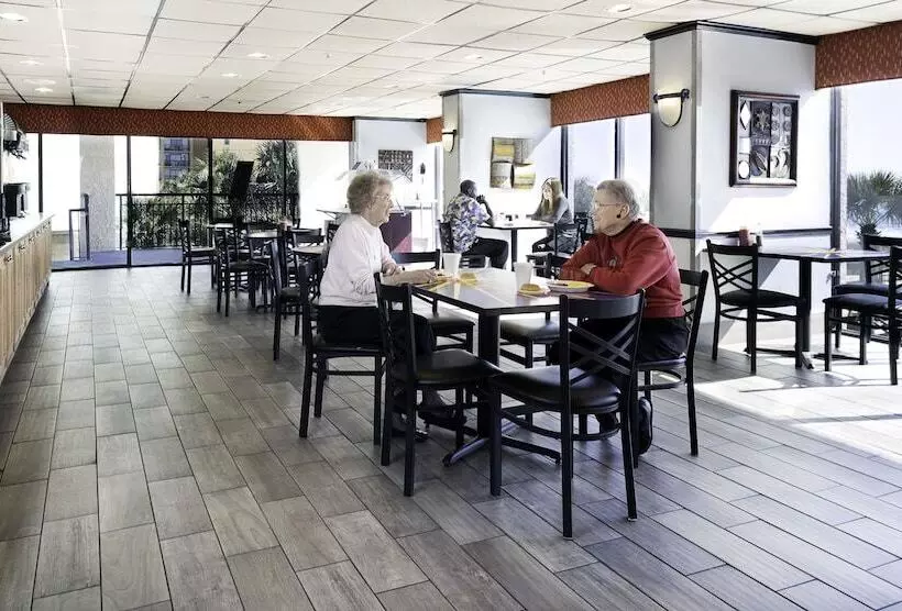 Отель Monterey Bay Suites