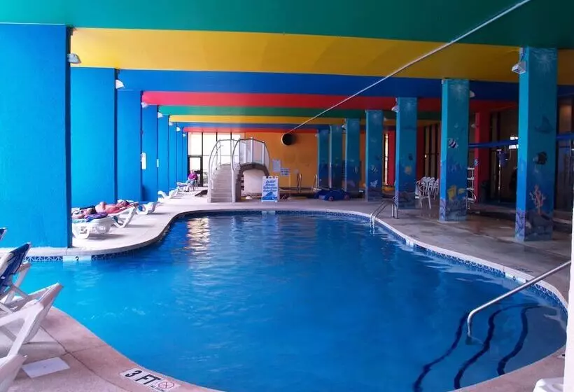 Отель Monterey Bay Suites