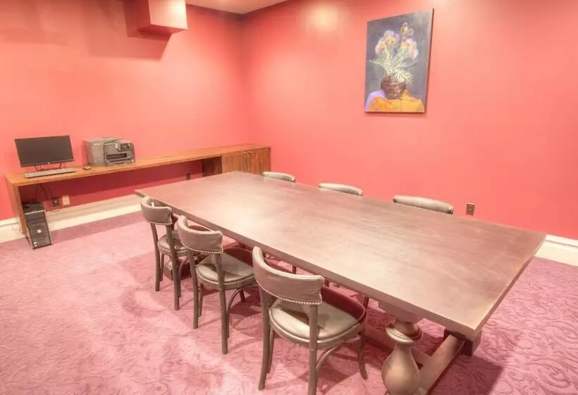 בית מלון כפרי Montvale