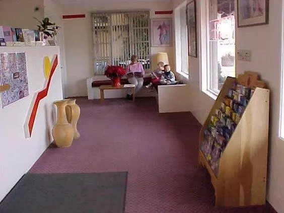 Отель National 9 Inn Sand Canyon