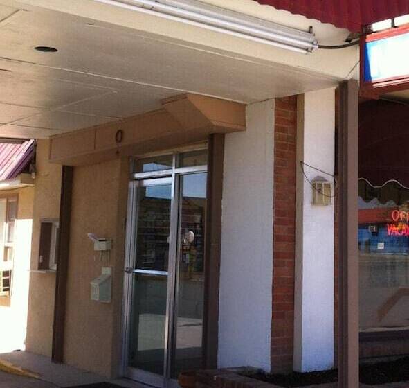 هتل National 9 Inn Sand Canyon