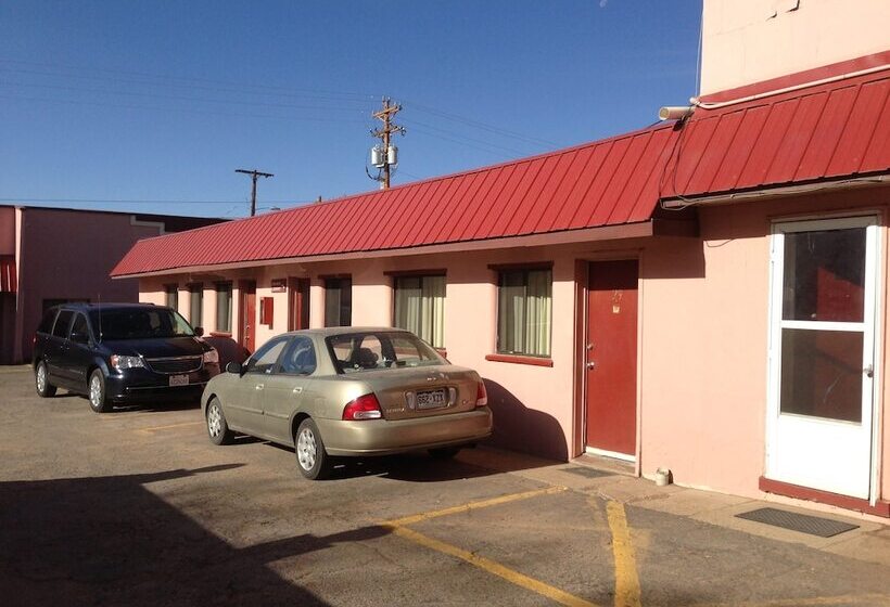 هتل National 9 Inn Sand Canyon