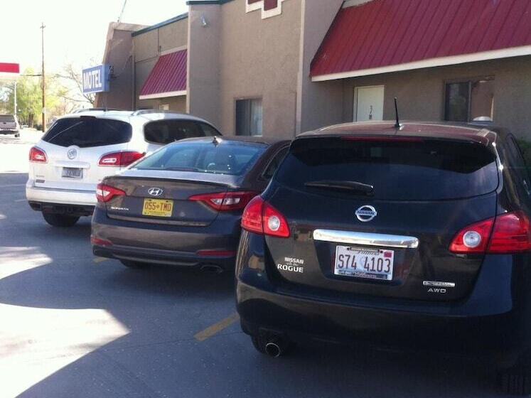 هتل National 9 Inn Sand Canyon