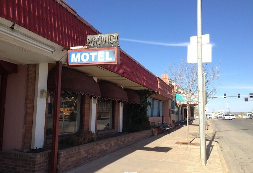 هتل National 9 Inn Sand Canyon