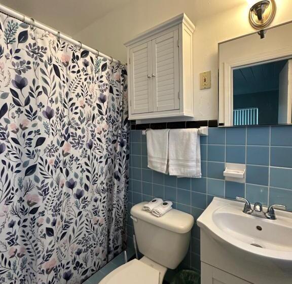 Otel Ocean Front Paradise Resort