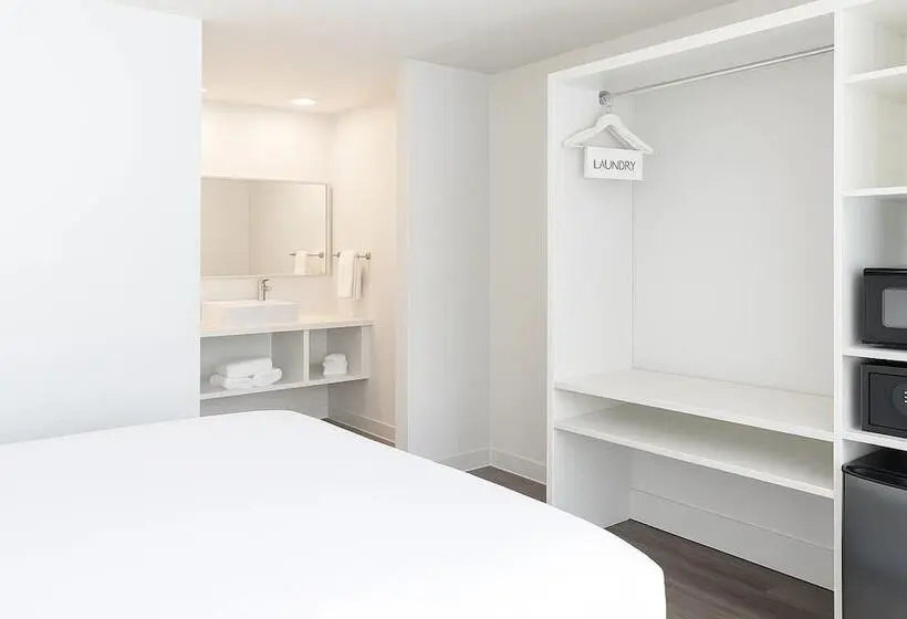 Hotelli Oneway Brunswick