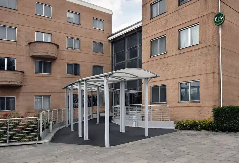B&B HOTEL Milano Cologno Studios