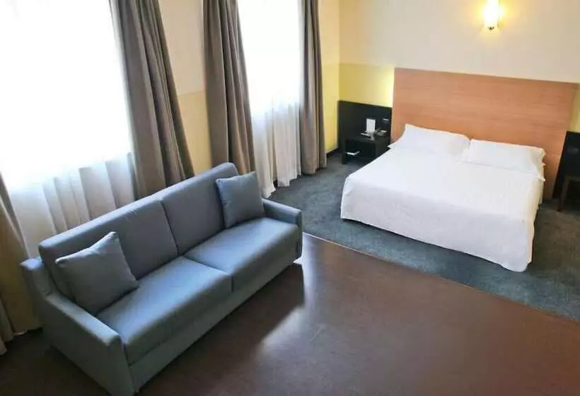 B&B HOTEL Milano Cologno Studios