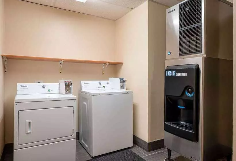 酒店 Super 8 By Wyndham Columbus West