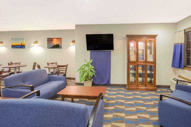 Microtel Inn And Suites Manistee