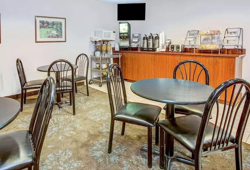 Microtel Inn & Suites By Wyndham Mason