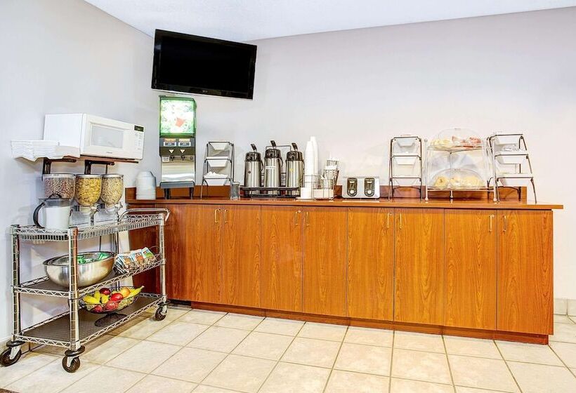 Microtel Inn & Suites By Wyndham Mason