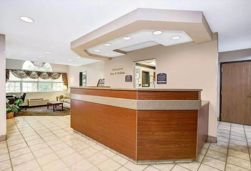 Microtel Inn & Suites By Wyndham Mason