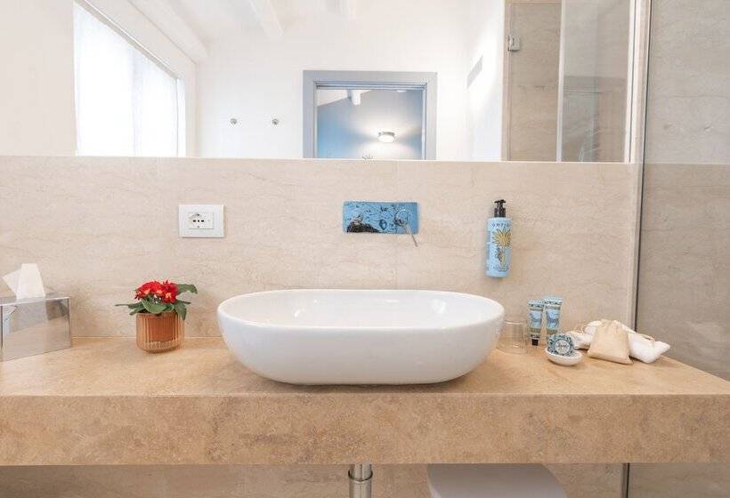 تختخواب و صبحانه Archè Design Rooms And Suites