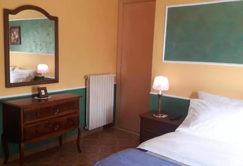 Aamiaismajoitus (B&B) Villa Daniela