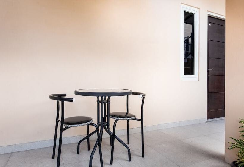 Hotel Oyo 3398 Griya Rm 19 Syariah