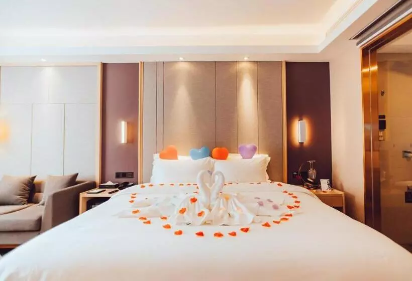 Lavande Hotel Suzhou High Speed Rail North Station