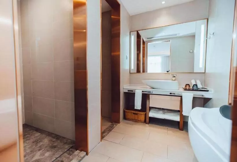 Lavande Hotel Suzhou High Speed Rail North Station