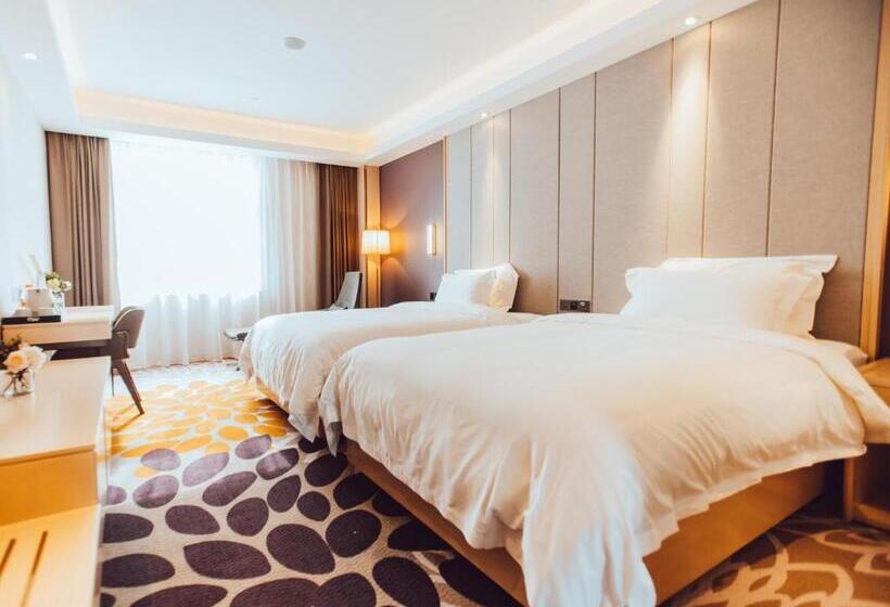 Lavande Hotel Suzhou High Speed Rail North Station