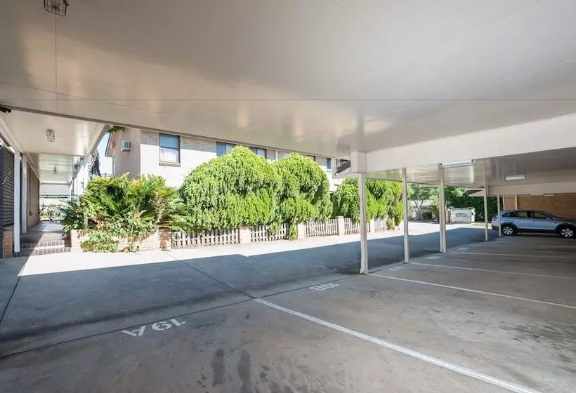 モーテル Jacaranda Place Motor Inn