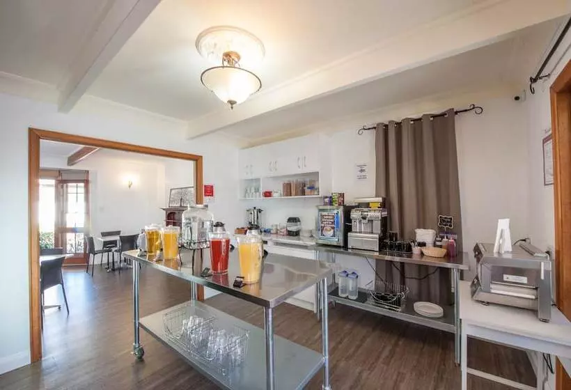 モーテル Jacaranda Place Motor Inn