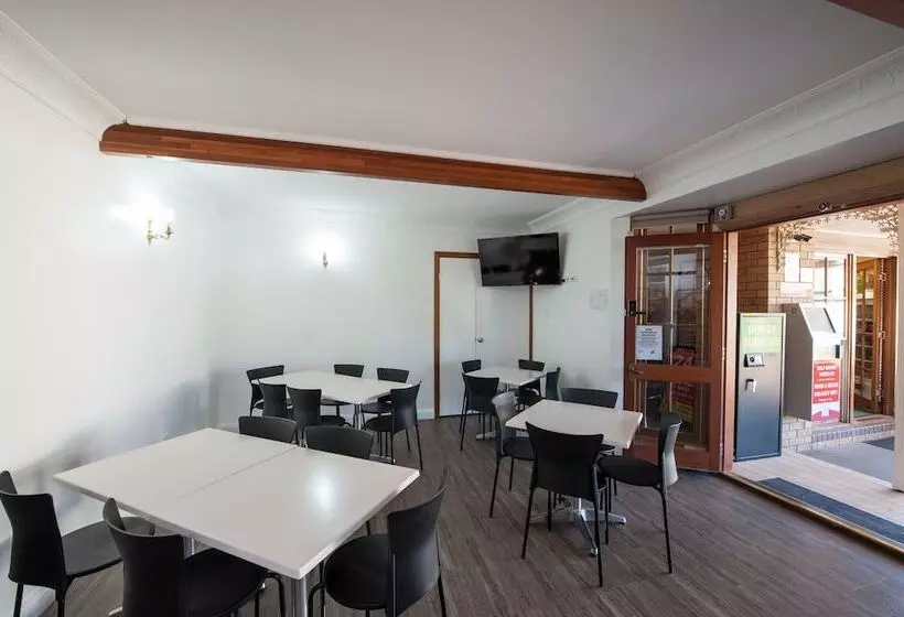モーテル Jacaranda Place Motor Inn