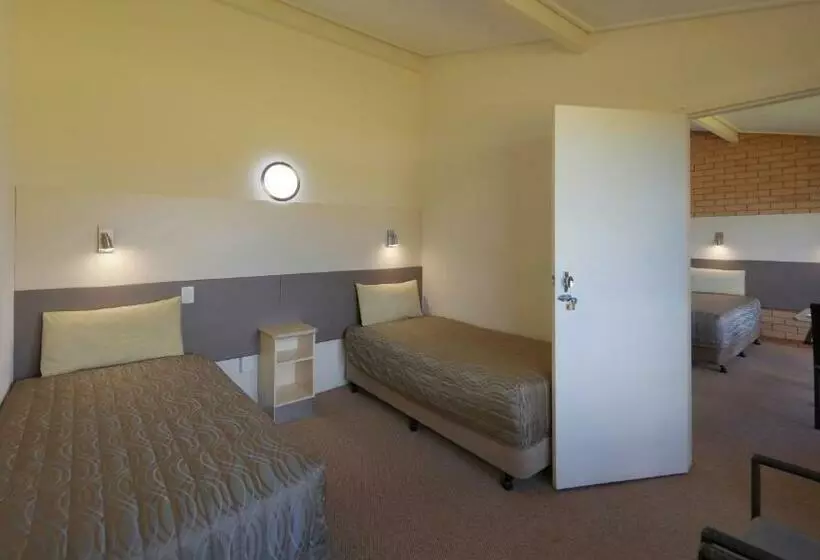 モーテル Tenterfield Motor Inn