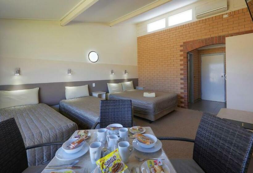 汽车旅馆  Tenterfield Motor Inn
