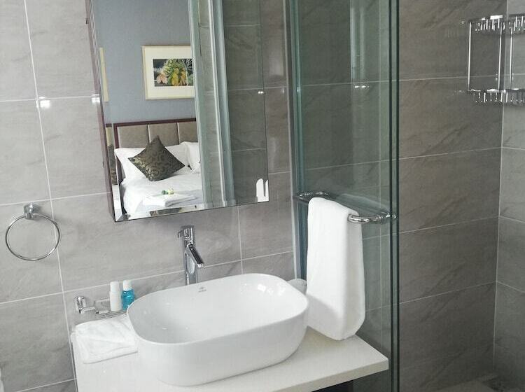 پانسیون Atlantic Pearl Guest House Rivonia