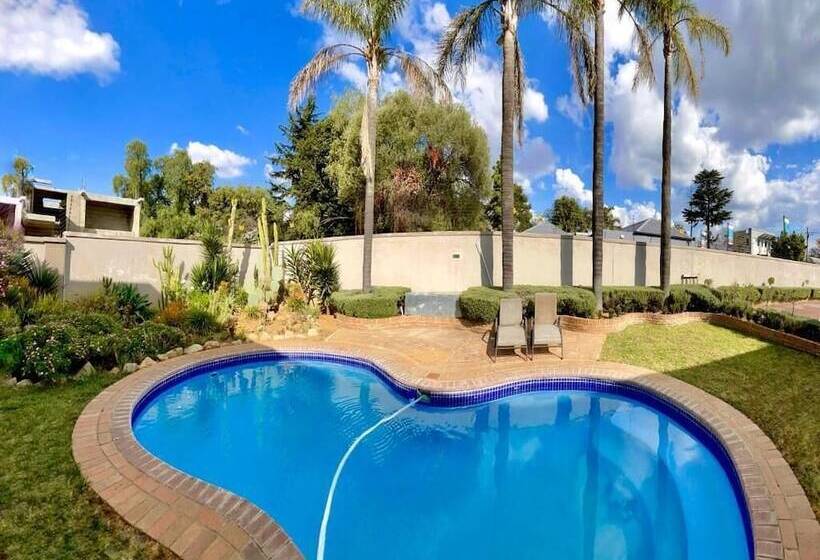 پانسیون Atlantic Pearl Guest House Rivonia