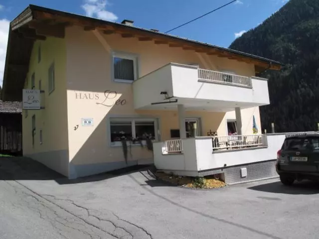 ペンション Haus Leo