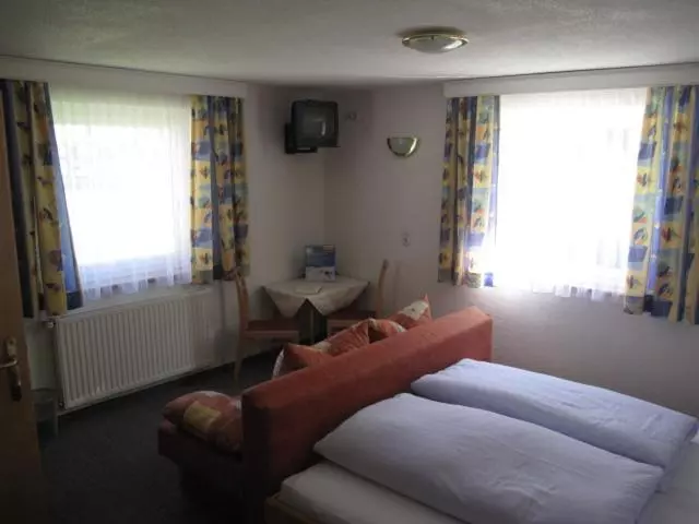 ペンション Haus Leo