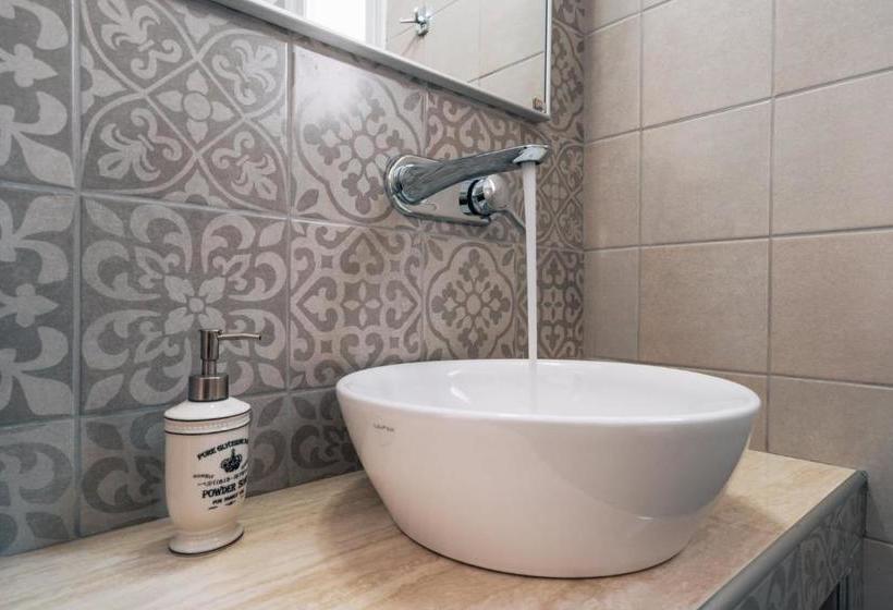 פנסיון Meropi Rooms