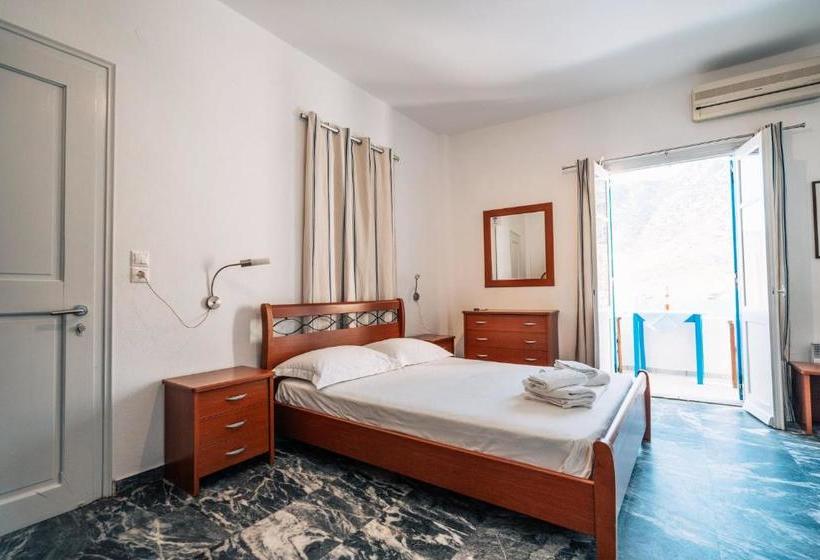 פנסיון Meropi Rooms