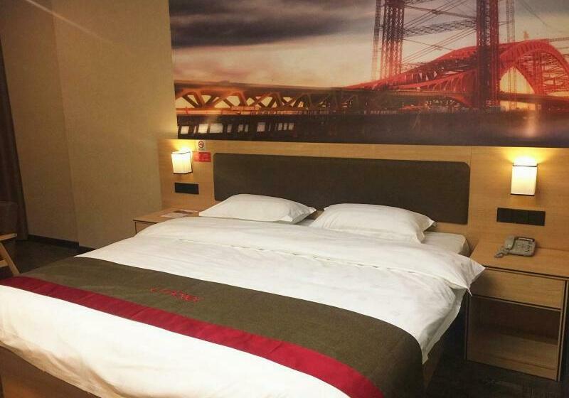 Thank Inn Chain Hotel Guangxi Liuzhou Luzhai County Square