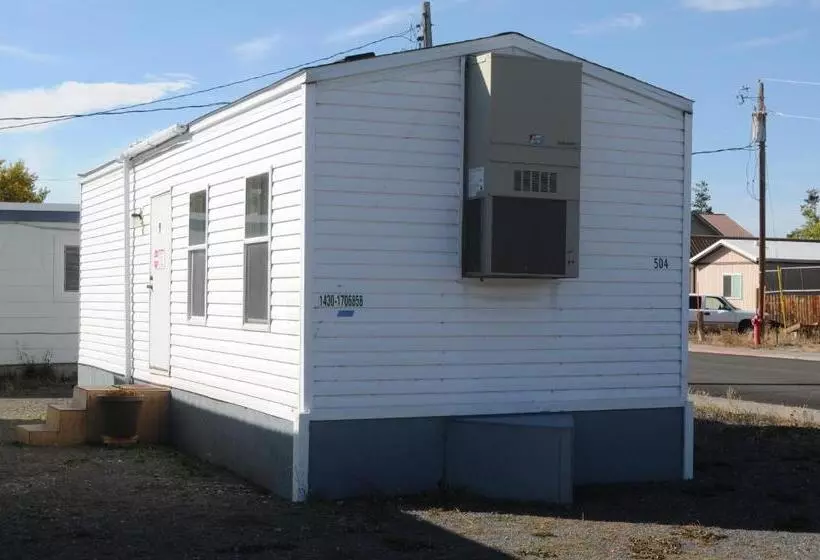 Yellowstone Motel   Adults Only   All Rooms Have Kitchens