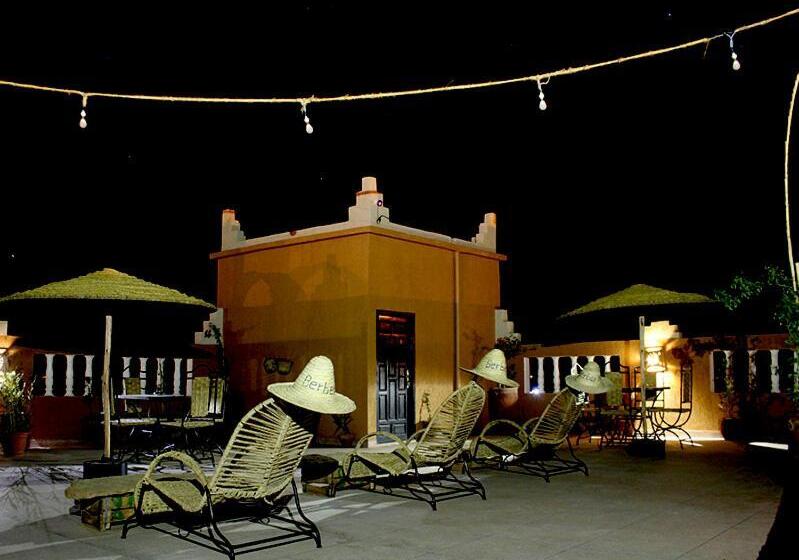 تختخواب و صبحانه Berber Nomad Kasbah