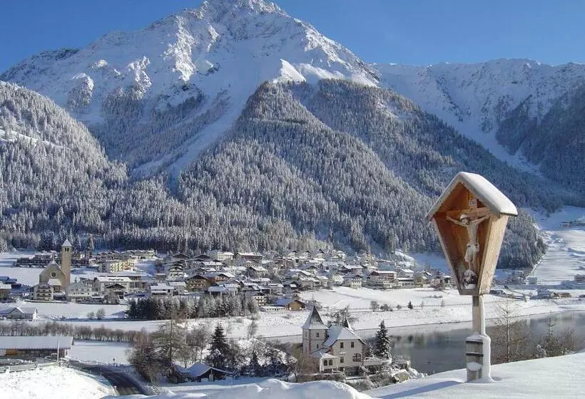 Aamiaismajoitus (B&B) Pension Villa Claudia Augusta
