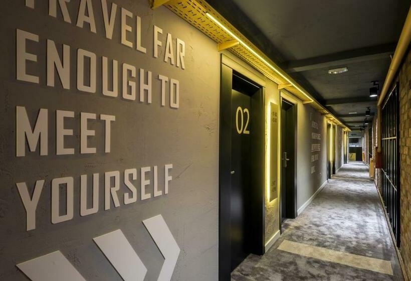 هتل 7 Rooms Suites