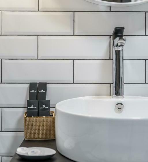 هتل 7 Rooms Suites