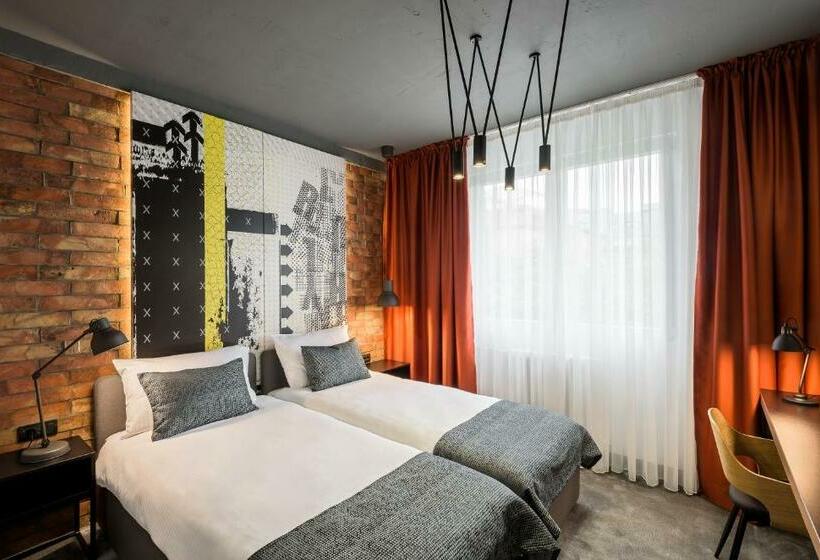 هتل 7 Rooms Suites