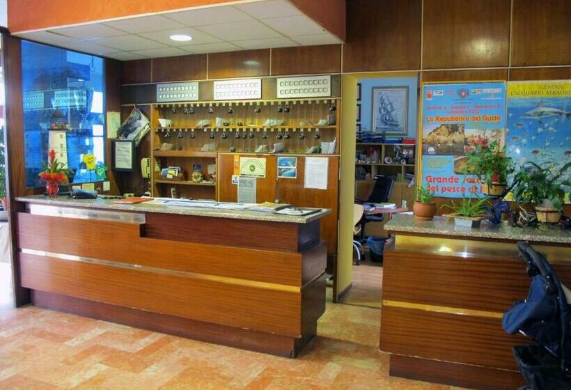 בית מלון כפרי Capo Noli