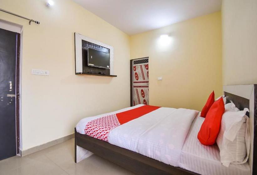 فندق Oyo 69239 Shree Raj Palace