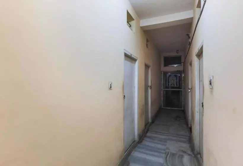 ホテル Spot On 64940 India Extension Building