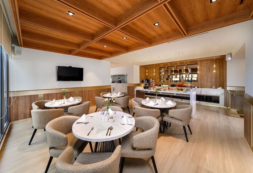 Oakwood Apartments Pik Jakarta