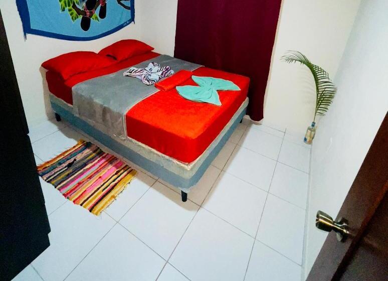 بنسيون Around Juan Santa María