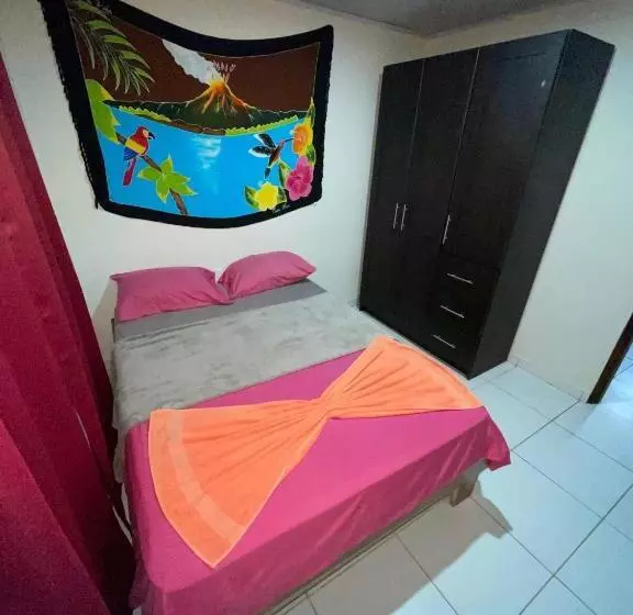 پانسیون Around Juan Santa María