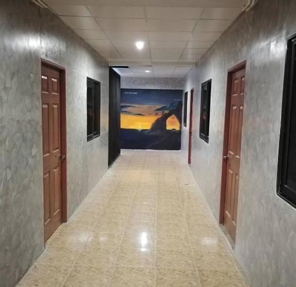 The Best Hostel Koh Payam