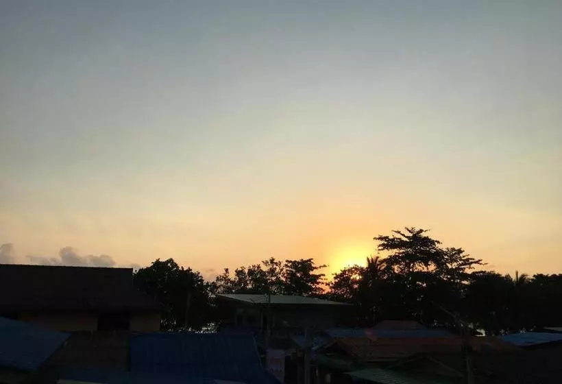 The Best Hostel Koh Payam