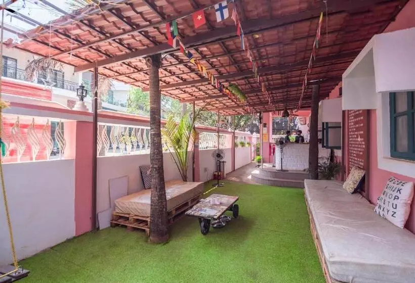 U.r.d.ki Hostel